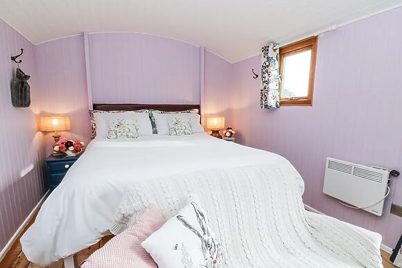 Brondel Luxury Shepherd's Hut