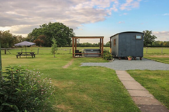 Sharon's Shepherd Hut