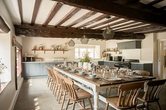 Holwell Farmhouse