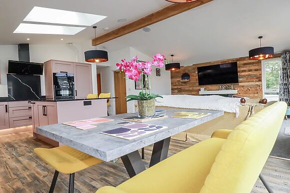 Minack Lodge