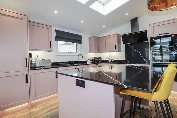Minack Lodge
