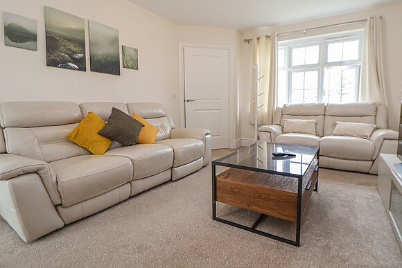 29 Ernest Dawes Avenue