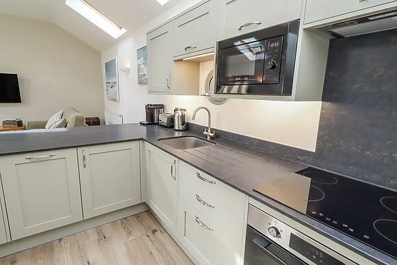 Hideaway Cottage No 1