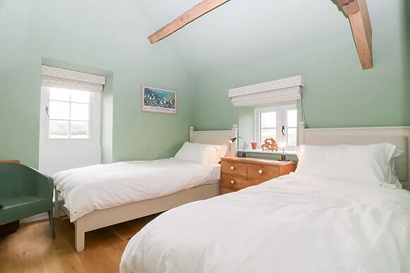 Velindra Farm Cottage