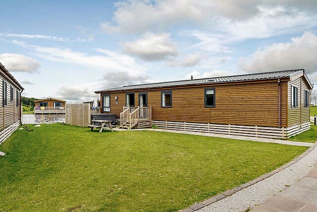 Larch Waterside Spa