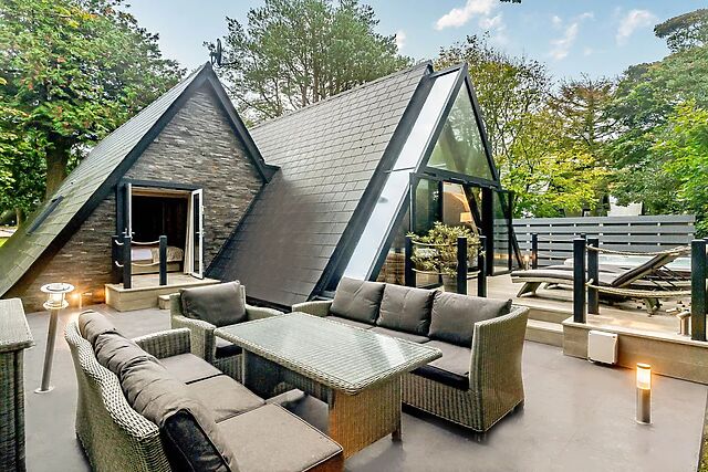 Glass Lodge