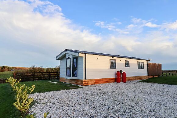 Rosefinch Cabin
