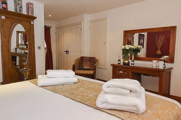 Champagne Cottage