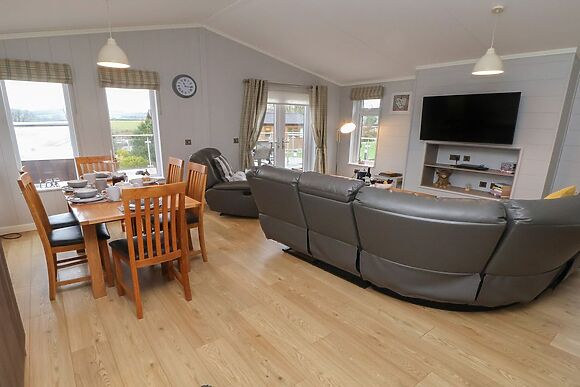 Holly Lodge