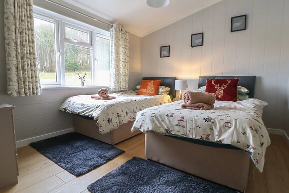 Holly Lodge