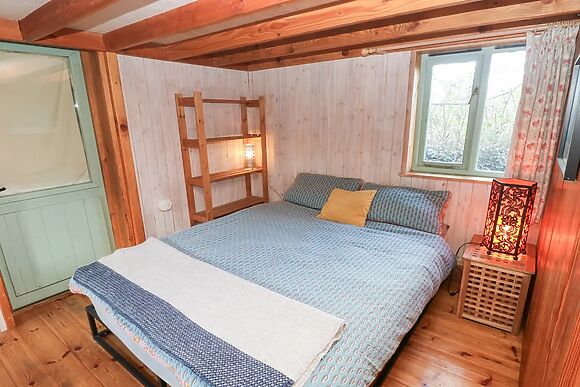 Cosy Eco Cabin
