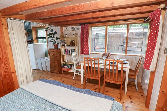 Cosy Eco Cabin