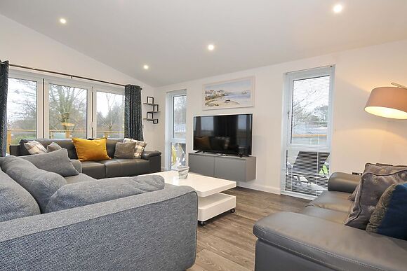 20 Meadow Retreat