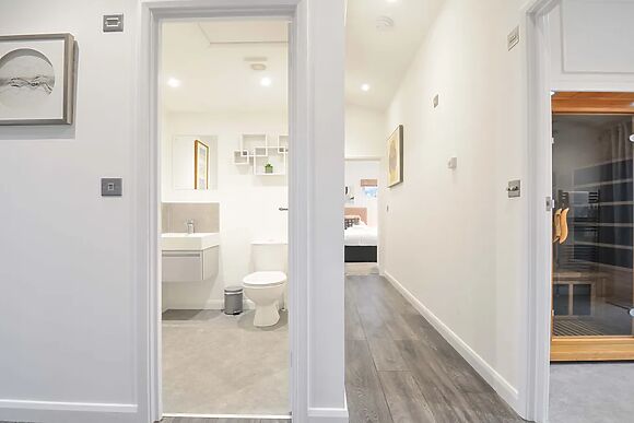 20 Meadow Retreat