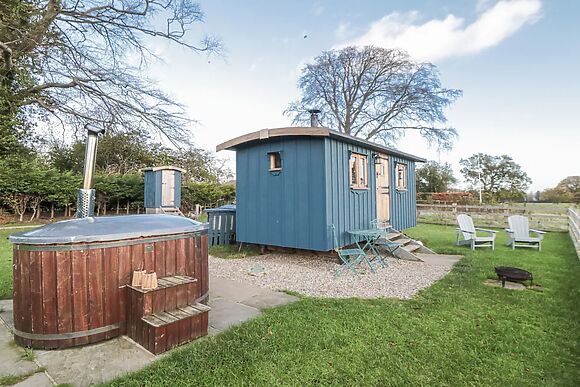 Honeysuckle Hut