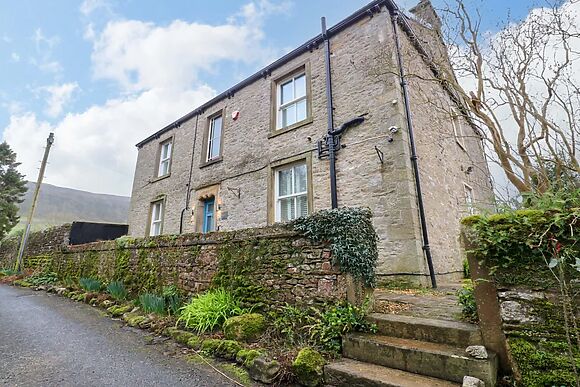 Langcliffe House