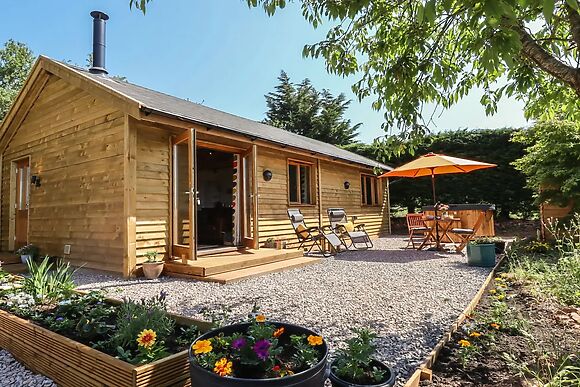 Nelli Lodge At Mile End