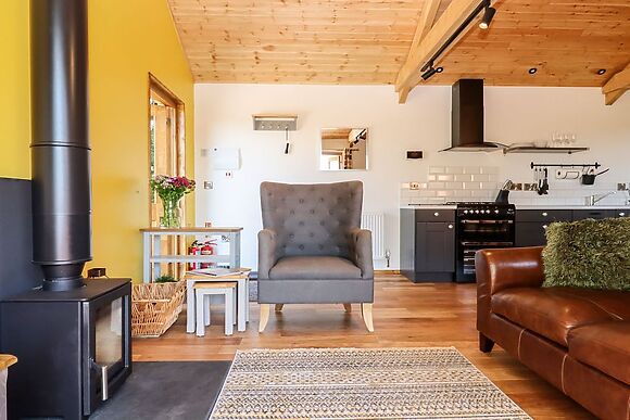 Nelli Lodge At Mile End