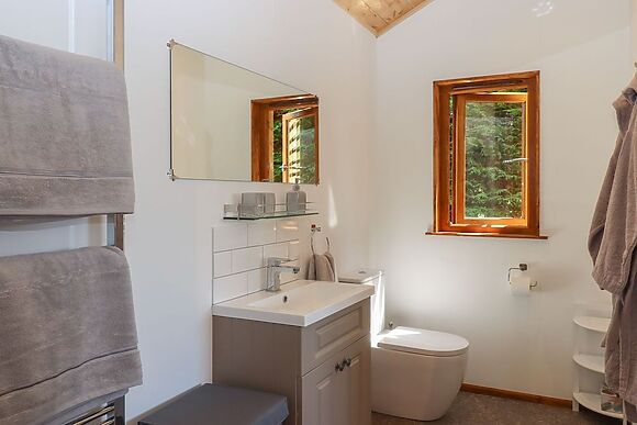 Nelli Lodge At Mile End