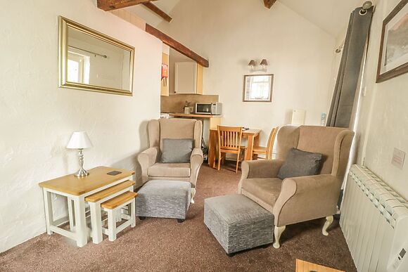 Mews Cottage 7