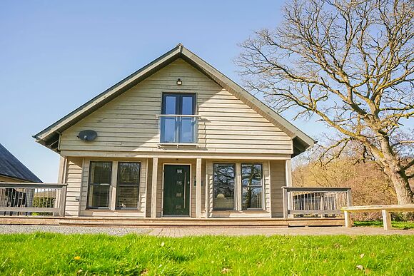 Oak Lodge