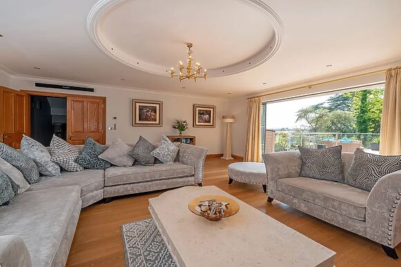 Hamble House