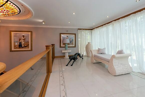 Hamble House