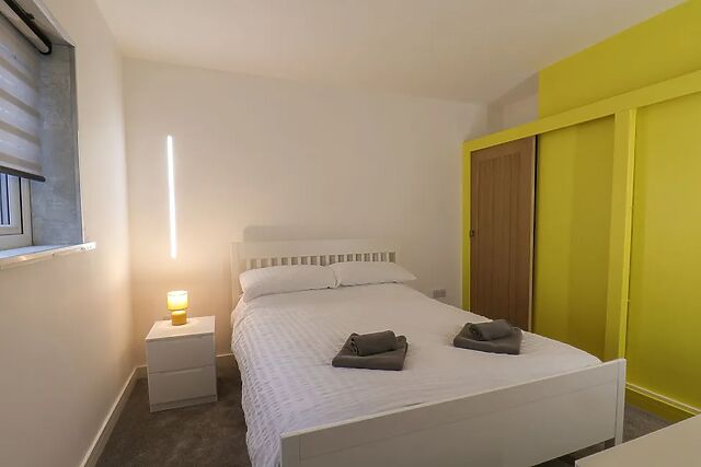 Frankie’s Seaview 3