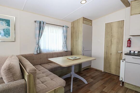 Caravan 325