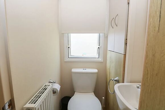 Caravan 325