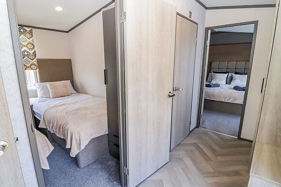 Stone Crab Lodge