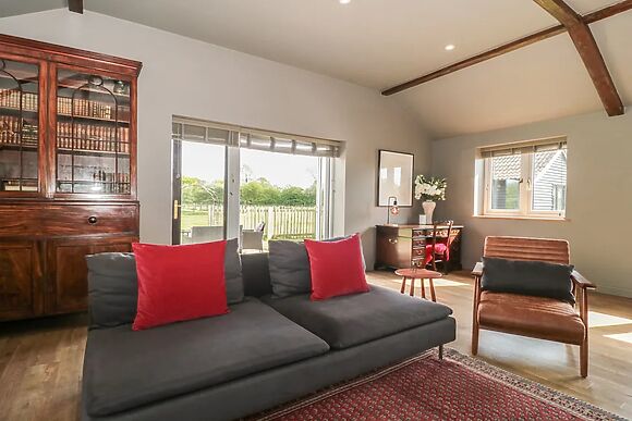 Annex At Barnfield House