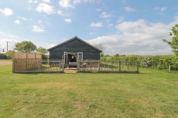 Annex At Barnfield House