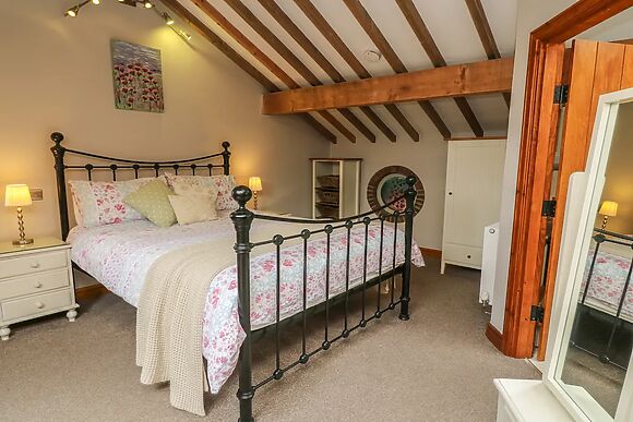 Barn Owl Cottage At Crook Hall Farm