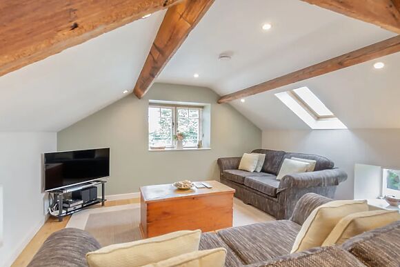 Upstairs Downstairs Cottage