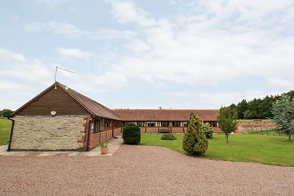 Beesoni Lodge