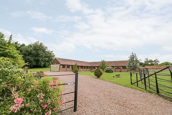 Beesoni Lodge