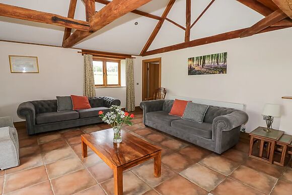Beesoni Lodge
