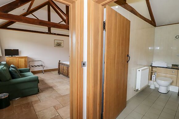Beesoni Lodge