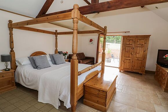 Beesoni Lodge