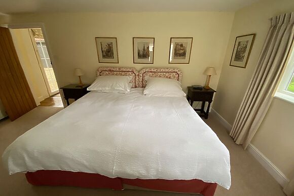 Oke Apple Cottage