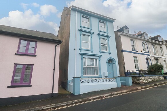 Dunholme House