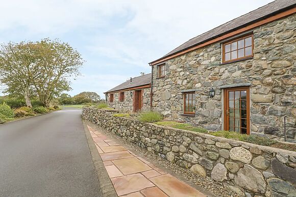 Lily Cottage