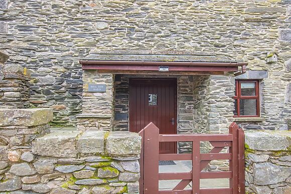 Hill Side Barn