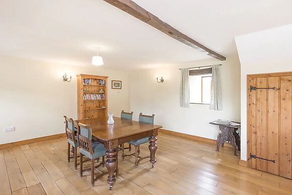 Groves Fishleigh