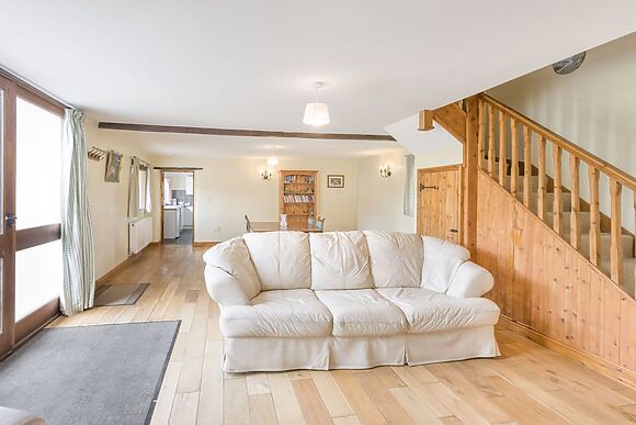 Groves Fishleigh