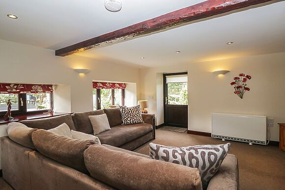 Woodside Barn