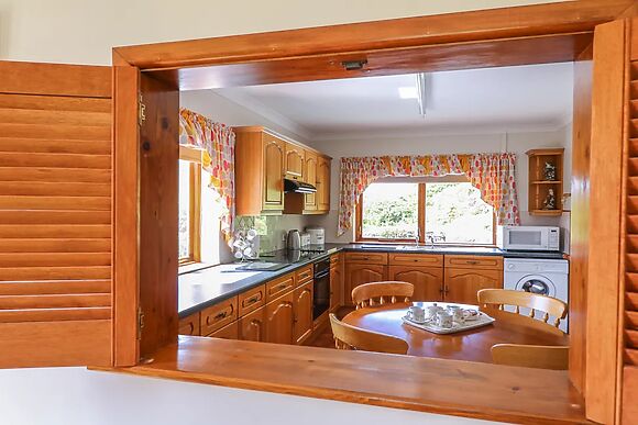 Drainbyrion Farm House