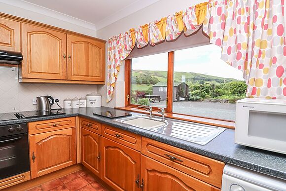 Drainbyrion Farm House