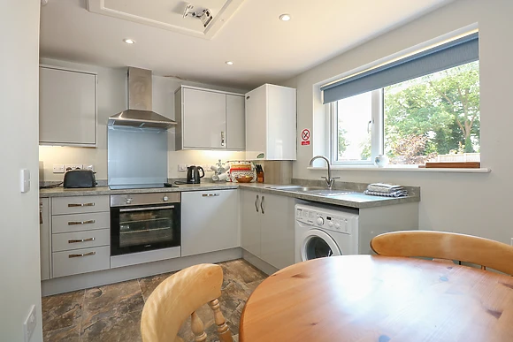 Hadleigh Farm Cottage